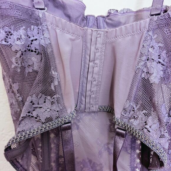 VNT Victoria's Secret CORSET SET Size 34C LAVENDER Floral Lace Romantic Bridal - Picture 3 of 14